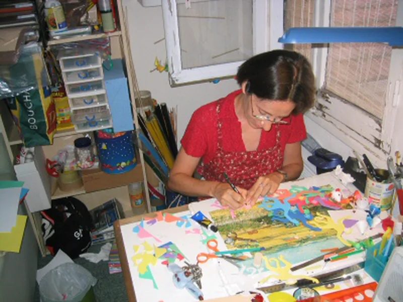 Travail à la conception d'un mobile pour enfant en 2002